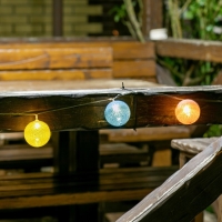 Садовая гирлянда на солнечной батарее &laquo;Клубки&raquo; Uniel, IP44, 1,8 м, теплый белый