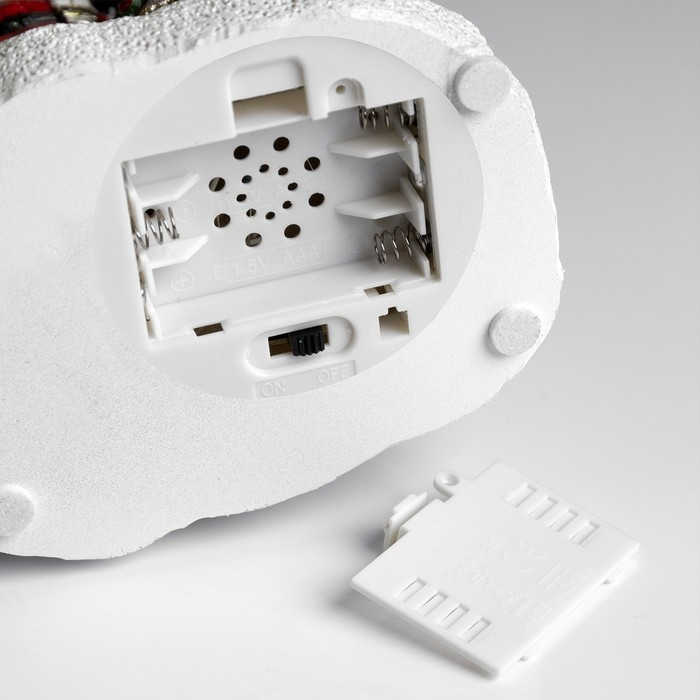 Светодиодная фигура «Дед Мороз» 12.5 × 19 × 9 см, керамика, батарейки АААх3 (не в комплекте), свечение тёплое белое Светодиодная фигура «Дед Мороз» 12.5 × 19 × 9 см, керамика, батарейки АААх3 (не в комплекте), свечение тёплое белое