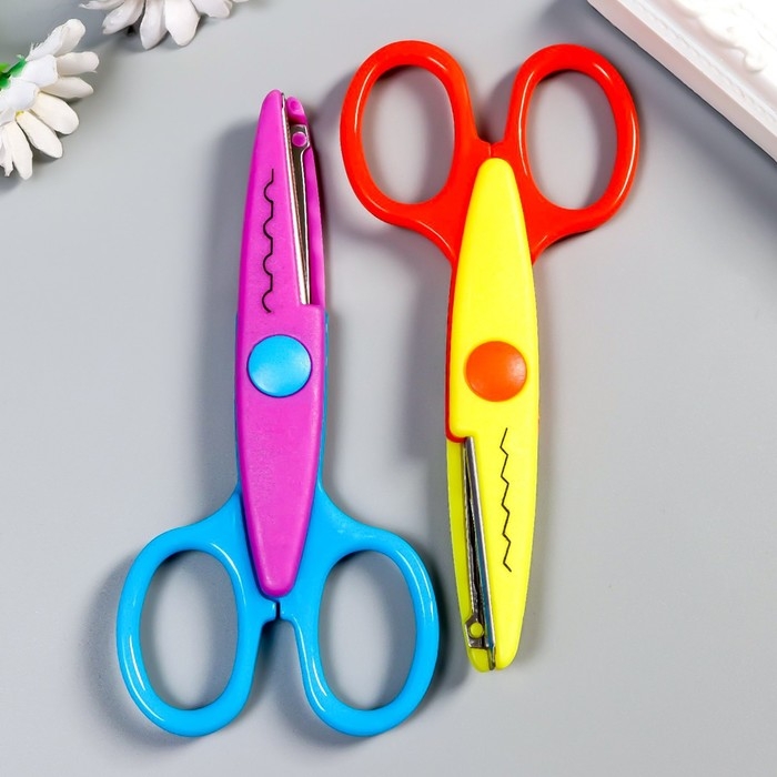 Ножницы фигурные 13,5 см Ножницы фигурные 13,5 см "Яркие краски" МИКС набор 2 шт 15х9 см