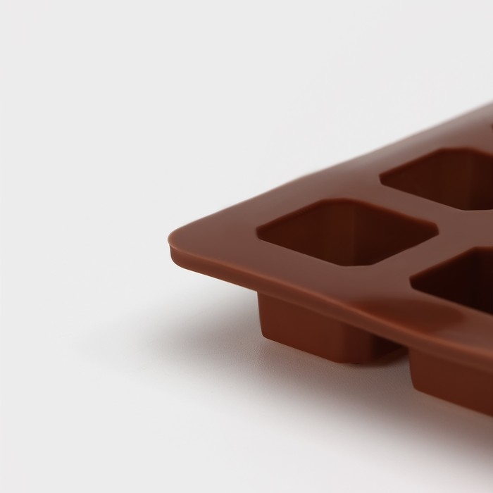 Форма для кондитерских украшений Доляна &laquo;Англ.алфавит&raquo;, силикон, 18&times;15 см, 30 ячеек (2&times;2 см), цвет коричневый