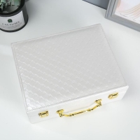 Шкатулка кожзам для украшений "Стёганная" белоснежная 8,5х23,5х19 см Шкатулка кожзам для украшений "Стёганная" белоснежная 8,5х23,5х19 см