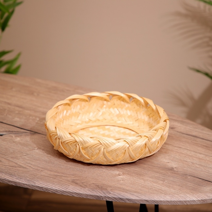 Корзинка плетёная, из бамбука 28х28х8 см