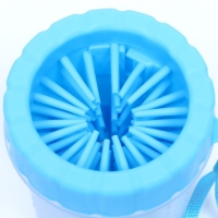 Лапомойка для кошек и собак с силиконовыми ворсинками 9 х 9 х 11 см, голубая Лапомойка для кошек и собак с силиконовыми ворсинками 9 х 9 х 11 см, голубая