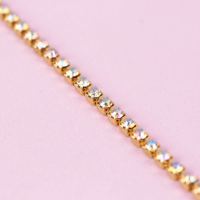 Цепь со стразами, с голографией, металл, стекло, 2 мм, 9 &plusmn; 1 м, цвет золотой