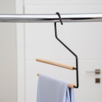 Вешалка для брюк и юбок SAVANNA Wood, 36×21,5×1,1 см, многоуровневая, цвет чёрный Вешалка для брюк и юбок SAVANNA Wood, 36×21,5×1,1 см, многоуровневая, цвет чёрный