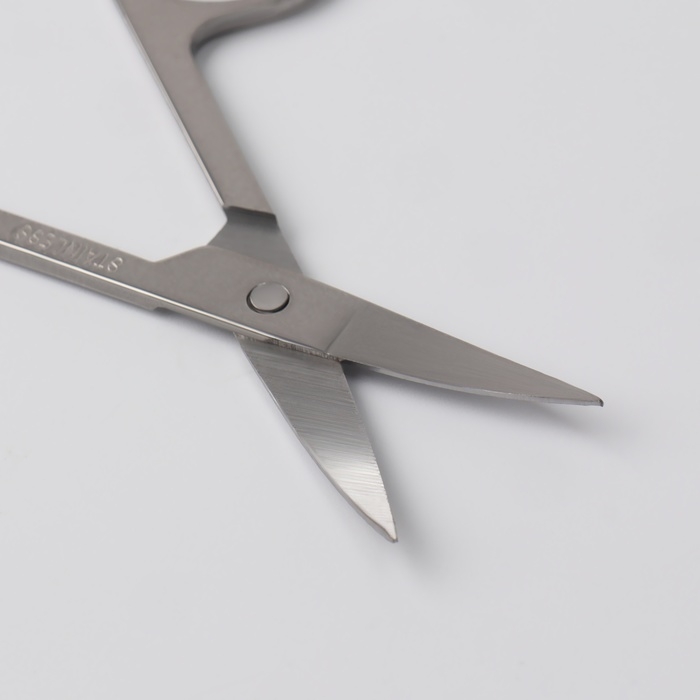 Набор маникюрный «Плетёнка», 7 предметов, в футляре, цвет МИКС Набор маникюрный «Плетёнка», 7 предметов, в футляре, цвет МИКС