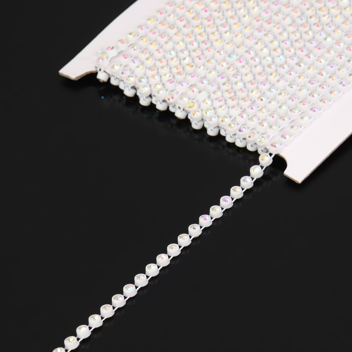 Стразы на нитях, с голографией, 4 мм, 9 &plusmn; 1 м, цвет белый