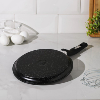 Сковорода блинная «Гранит Black», d=22 см, пластиковая ручка, антипригарное покрытие, цвет чёрный Сковорода блинная «Гранит Black», d=22 см, пластиковая ручка, антипригарное покрытие, цвет чёрный