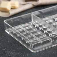 Форма для шоколада «Плитки с сердцами», 20×12×2,5 см, 4 ячейки 8,5×4,2×0,7 см, цвет прозрачный Форма для шоколада «Плитки с сердцами», 20×12×2,5 см, 4 ячейки 8,5×4,2×0,7 см, цвет прозрачный