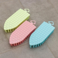 Щётка - утюжок Доляна, гибкая, 15,5&times;6,5&times;3,5 см, цвет МИКС