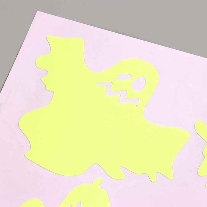 Наклейка 3Д интерьерная светящаяся Привидения 30*20см