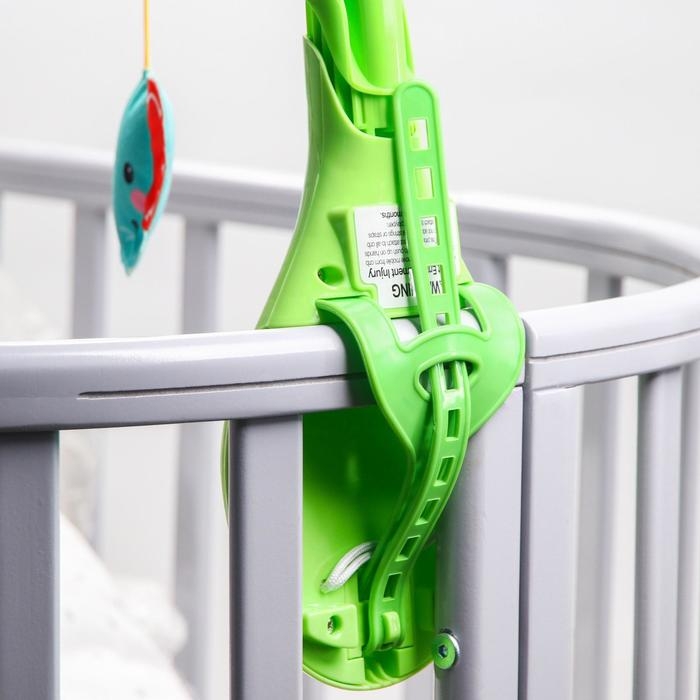 Мобиль музыкальный на кроватку &laquo;Тропический лес. Попугайчик&raquo;, 3 игр., на батарейках, съемный муз.блок