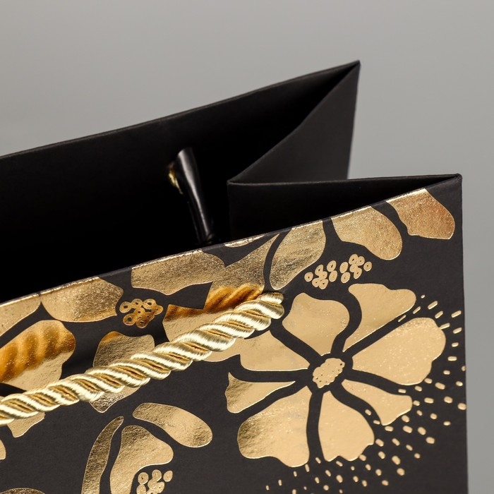 Пакет подарочный, упаковка, &laquo;Подарок для тебя&raquo;, чёрный крафт, 18 х 23 х 10 см