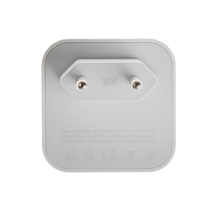 Сетевое зарядное устройство GQ-6, 2 Type-C, 3 А, 35 Вт, белое Сетевое зарядное устройство GQ-6, 2 Type-C, 3 А, 35 Вт, белое