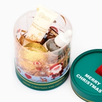 Новогодний подарочный набор косметики &laquo;Новогодний анти-возраст&raquo; для душа и ванны, золотая серия. Новый год