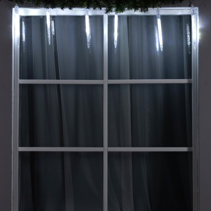 Гирлянда «Сосульки» 2.1 × 0.3 м, IP65, прозрачная нить, 216 LED, свечение белое с эффектом стекания, 24 В Гирлянда «Сосульки» 2.1 × 0.3 м, IP65, прозрачная нить, 216 LED, свечение белое с эффектом стекания, 24 В