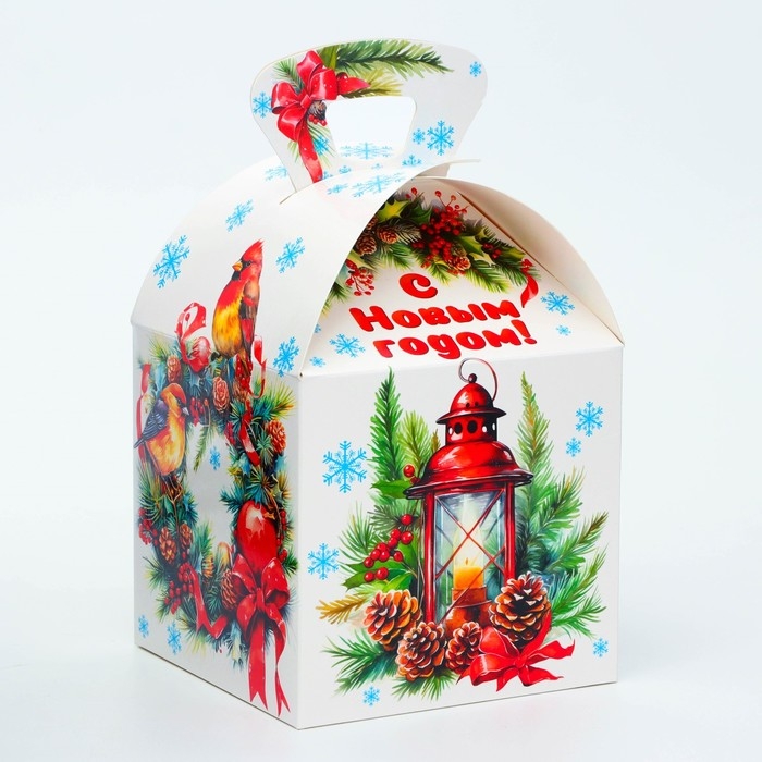 Новый год. Подарочная коробка Новогодняя КУБ МАКСИ Новый год. Подарочная коробка Новогодняя КУБ МАКСИ "Еловый венок" 15 х 15 х 19 см.