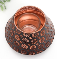 Подсвечник металл на 1 свечу "Ромашки" чёрный с золотом 11,5х17х17 см Подсвечник металл на 1 свечу "Ромашки" чёрный с золотом 11,5х17х17 см