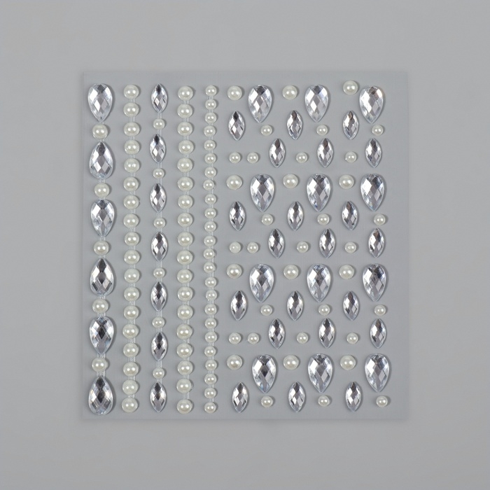 Стразы и жемчуг самоклеящиеся «Ассорти», фигурные, 120 шт на листе, цвет серебряный Стразы и жемчуг самоклеящиеся «Ассорти», фигурные, 120 шт на листе, цвет серебряный