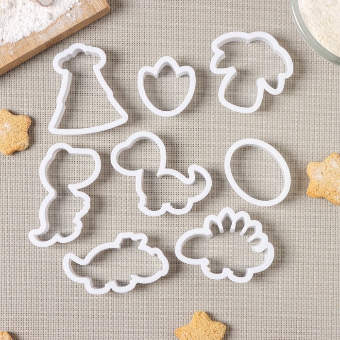 Набор форм для печенья Доляна &laquo;Хищные динозавры&raquo;, 8 шт, цвет белый