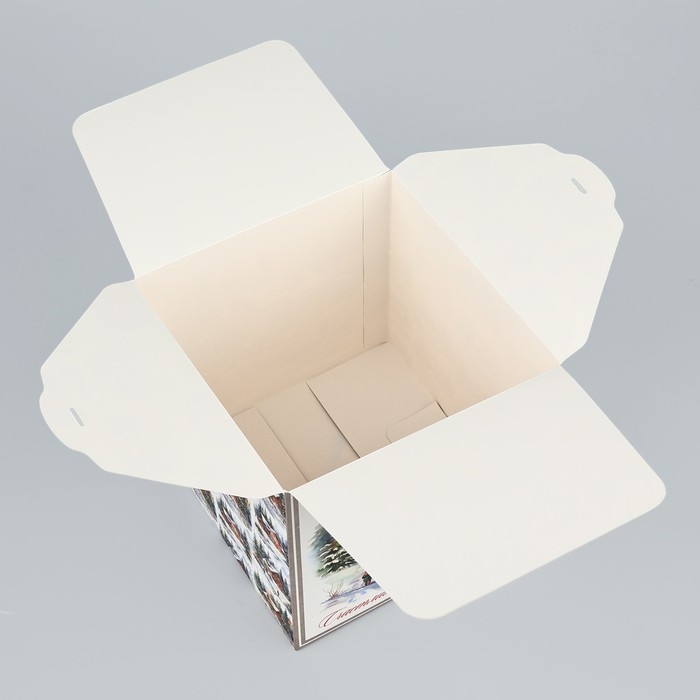 Коробка подарочная новогодняя складная &laquo;Зимняя сказка&raquo;, 18 х 18 х 18 см, Новый год