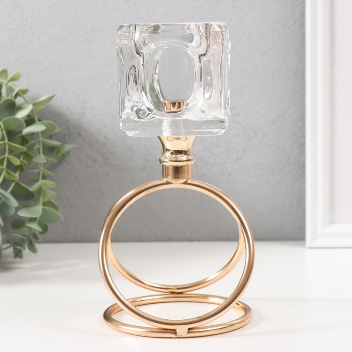 Подсвечник металл, стекло на 1 свечу Подсвечник металл, стекло на 1 свечу "Ледяной кубик" d=6 см золото 10х10х19 см