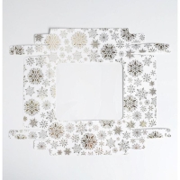 Коробка подарочная новогодняя складная &laquo;Снежинки&raquo;, 23.5 х 20.5 х 5.5 см, Новый год
