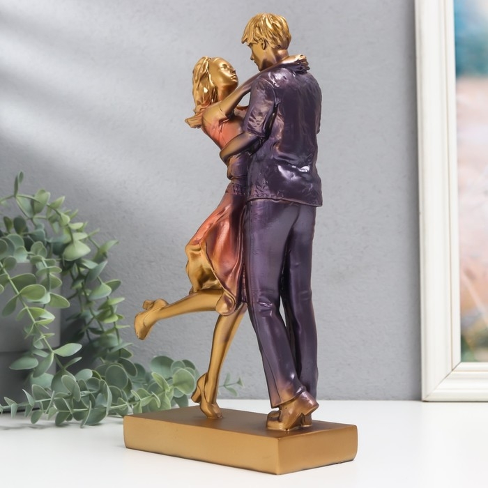 Сувенир полистоун Сувенир полистоун "Нежные объятия" розово-фиолетовый 7х14,5х28 см