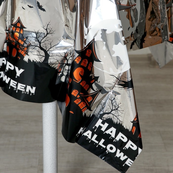 Скатерть &laquo;Замок призраков&raquo;, 137 &times; 183 см