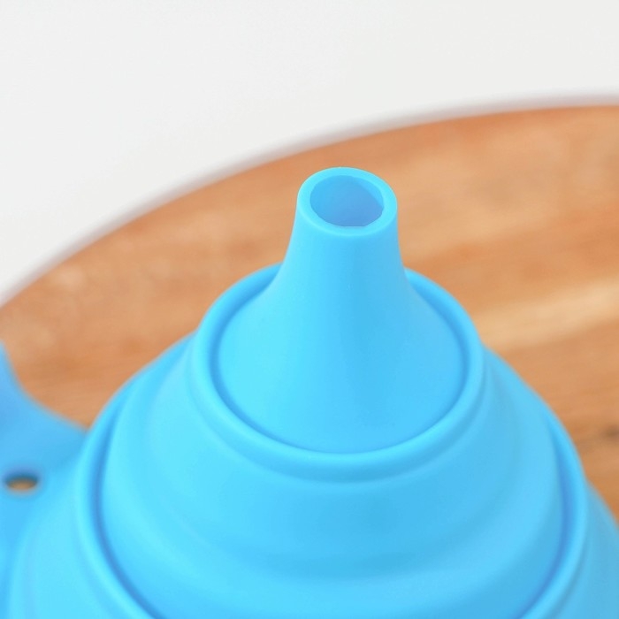 Воронка силиконовая складная Доляна &laquo;Ред&raquo;, 13,5&times;10&times;10 см