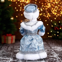 Снегурочка "В голубой шубке с цветами" двигается, 15х30 см Снегурочка "В голубой шубке с цветами" двигается, 15х30 см