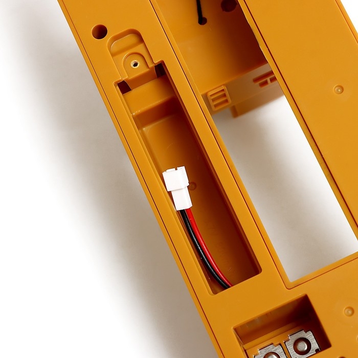 Кран на радиоуправлении &laquo;Козловой&raquo;, работает от аккумулятора