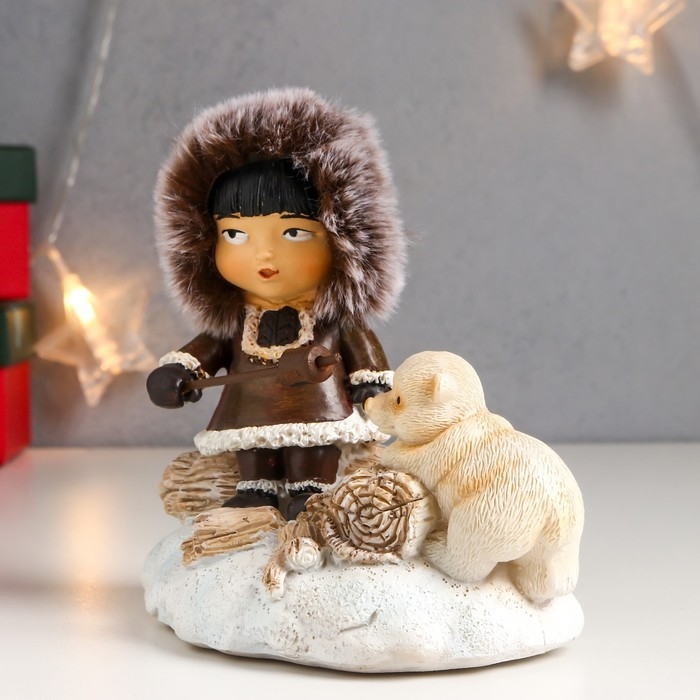 Сувенир полистоун световой Сувенир полистоун световой "Малыш и белый медвежонок - посиделки у костра" 12,5х8х13,5 см