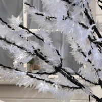 Светодиодное дерево &laquo;Белый клён&raquo; 2 м, 900 LED, постоянное свечение, 220 В, свечение белое