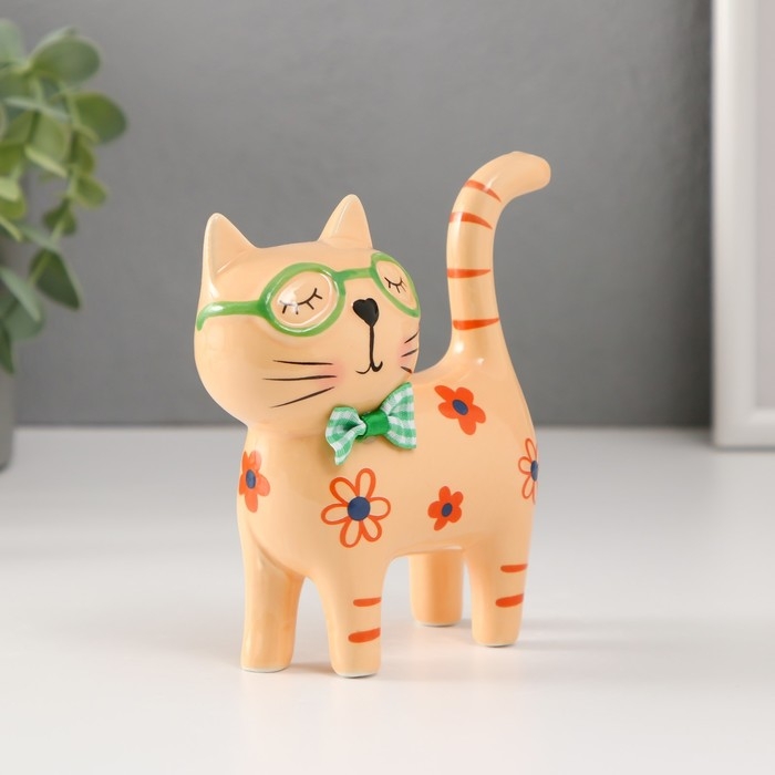 Сувенир керамика "Кошечка в зелёных очках, в цветочках" жёлтый 11,6х4,3х11,5 см