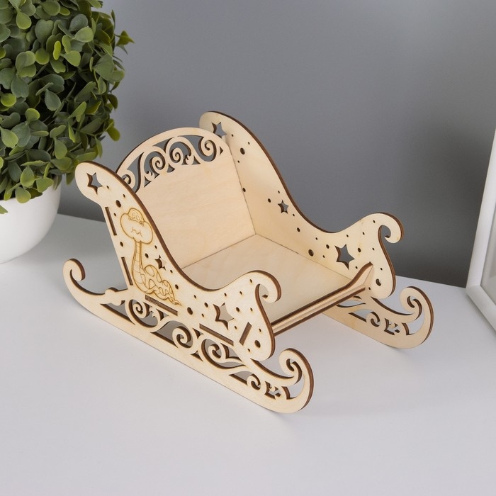 Шкатулка-сани Шкатулка-сани "Змея. Звёздочки" 21х14х10 см