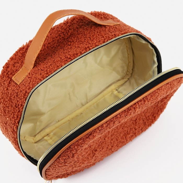 Косметичка на молнии, цвет коричневый Косметичка на молнии, цвет коричневый