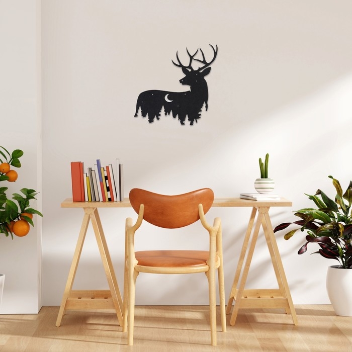 Декорация настенная для интерьера, панно на стену из дерева Декорация настенная для интерьера, панно на стену из дерева "Олень", 37 х 36 см