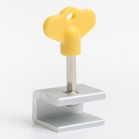 Блокиратор для окон и раздвижных дверей «Ключик», под профиль 10 мм, цвет желтый, Крошка Я Блокиратор для окон и раздвижных дверей «Ключик», под профиль 10 мм, цвет желтый, Крошка Я