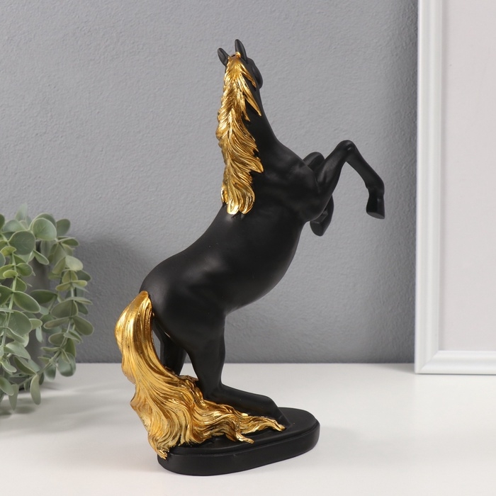 Сувенир полистоун Сувенир полистоун "Конь чёрный с золотой гривой" 6,7х19,5х28 см