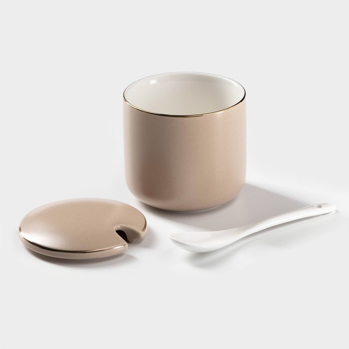 Банки для хранения сыпучих продуктов с ложками на подставке &laquo;Пастель&raquo;, 3 предмета: 250 мл, 8&times;8 см, керамические, цвет бежевый