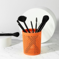 Подставка для хранения маникюрных/косметических принадлежностей &laquo;Рыбка&raquo;, d = 9 &times; 11 см, цвет МИКС