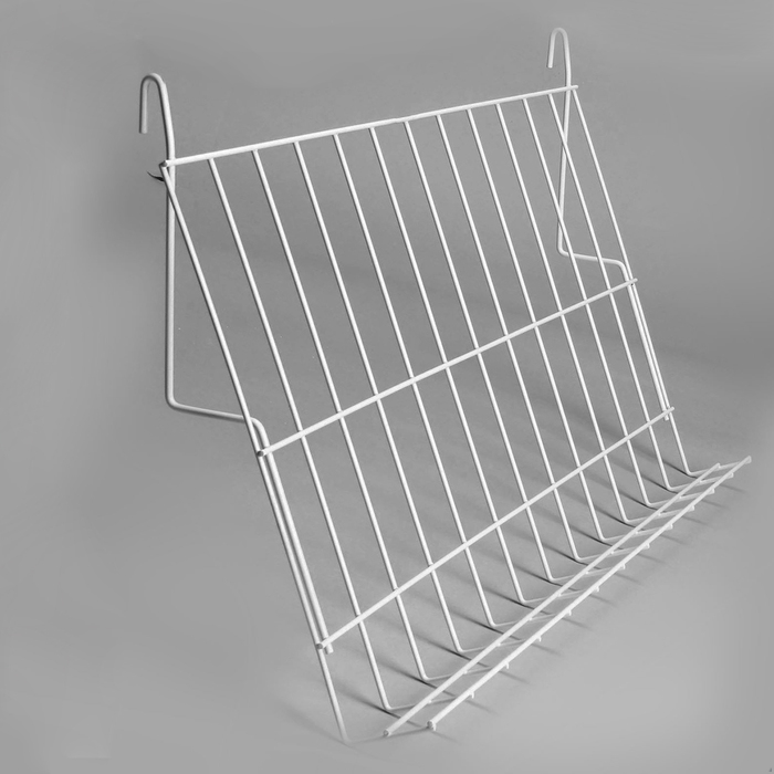 Полка наклонная на сетку, 70 градусов, 600×343 мм, цвет белый Полка наклонная на сетку, 70 градусов, 600×343 мм, цвет белый