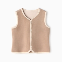 Жилетка флисовая детская Collorista, цв. бежевый, рост 116 см Жилетка флисовая детская Collorista, цв. бежевый, рост 116 см