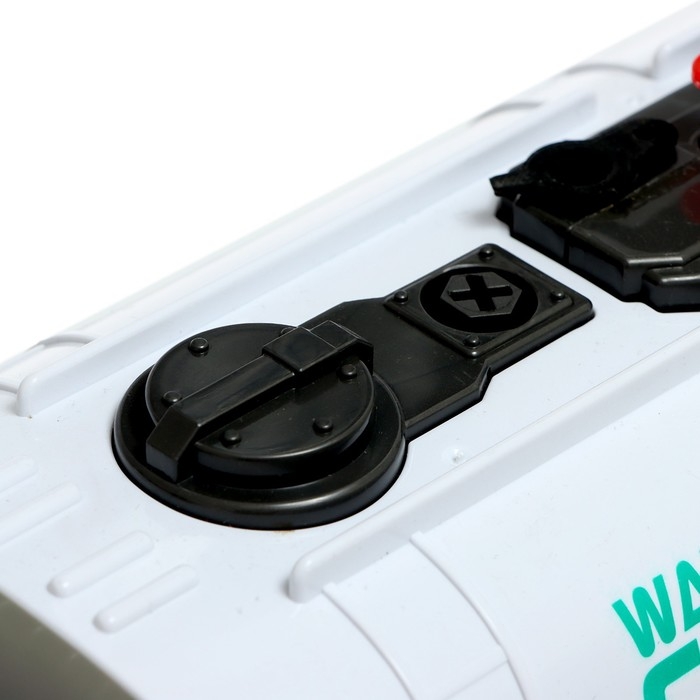 Конструктор винтовой &laquo;Автоцистерна&raquo;, стреляет водой, свет, звук, инерция, 60 деталей