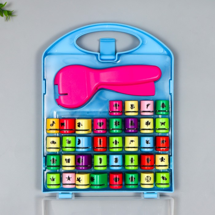 Набор фигурных дыроколов в сундучке, 36 шт с держателем МИКС Набор фигурных дыроколов в сундучке, 36 шт с держателем МИКС