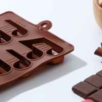 Форма для шоколада Доляна &laquo;Ноты&raquo;, силикон, 19,5&times;12&times;1 см, 15 ячеек (4,2&times;2,2 см), цвет коричневый