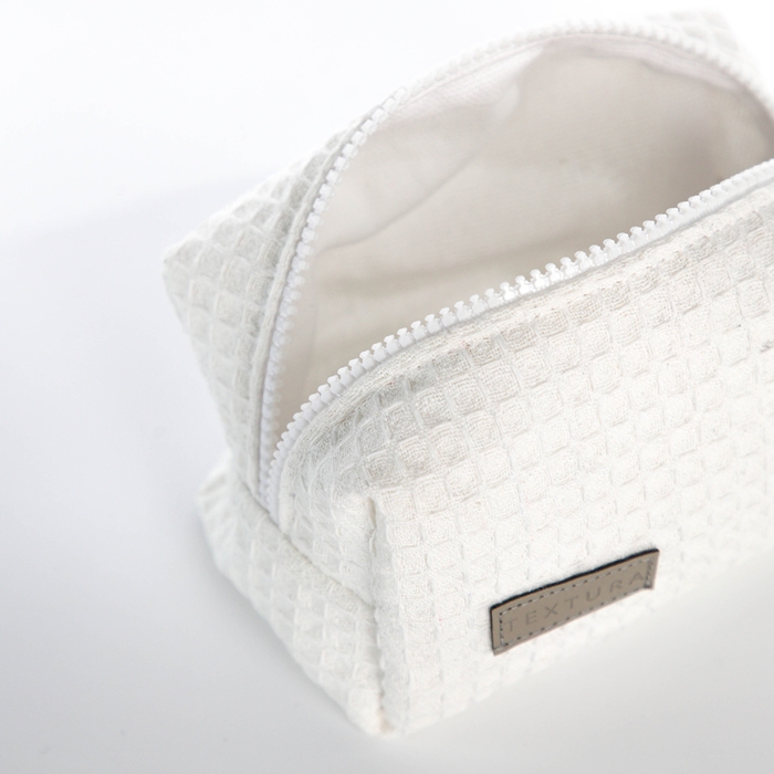 Косметичка на молнии TEXTURA, цвет белый