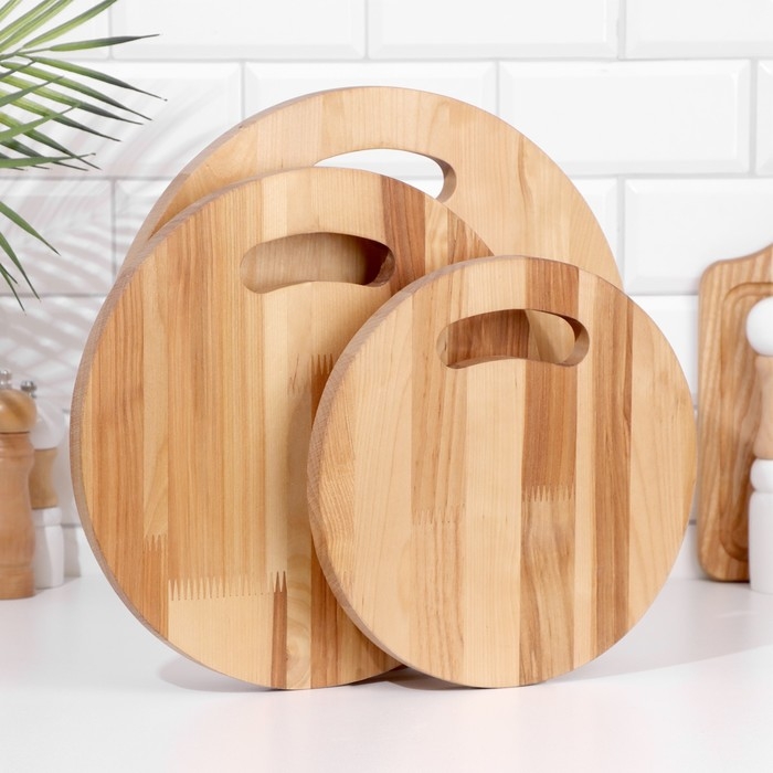 Набор досок разделочных Набор досок разделочных "Круг с ручкой" в кассете D=35х1,8;30х1,8;25х1,8 см