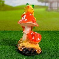 Садовая фигура "Лягушка на мухоморе" малая 27см Садовая фигура "Лягушка на мухоморе" малая 27см